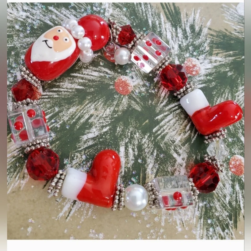 Santa Lampwork Stretch Bracelet